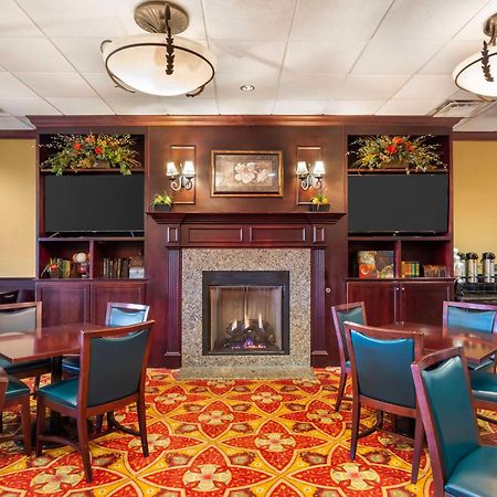 Best Western Plus Burlington Exterior photo
