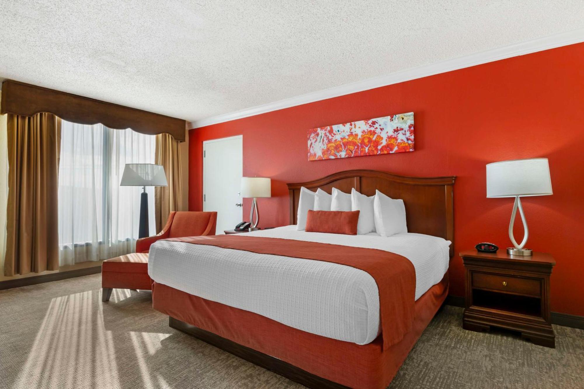 Best Western Plus Burlington Exterior photo