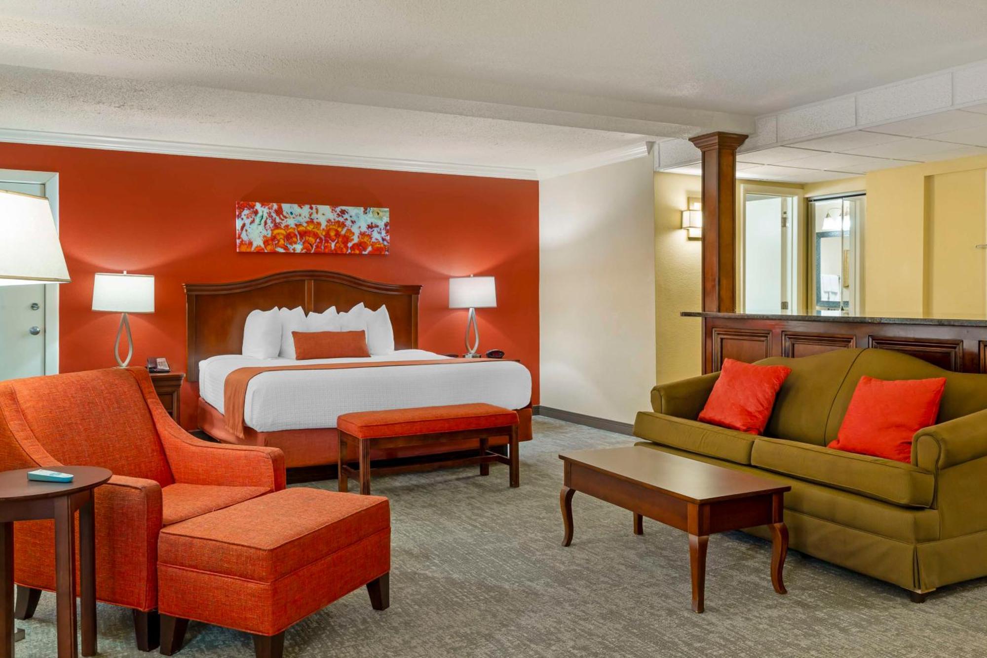 Best Western Plus Burlington Exterior photo