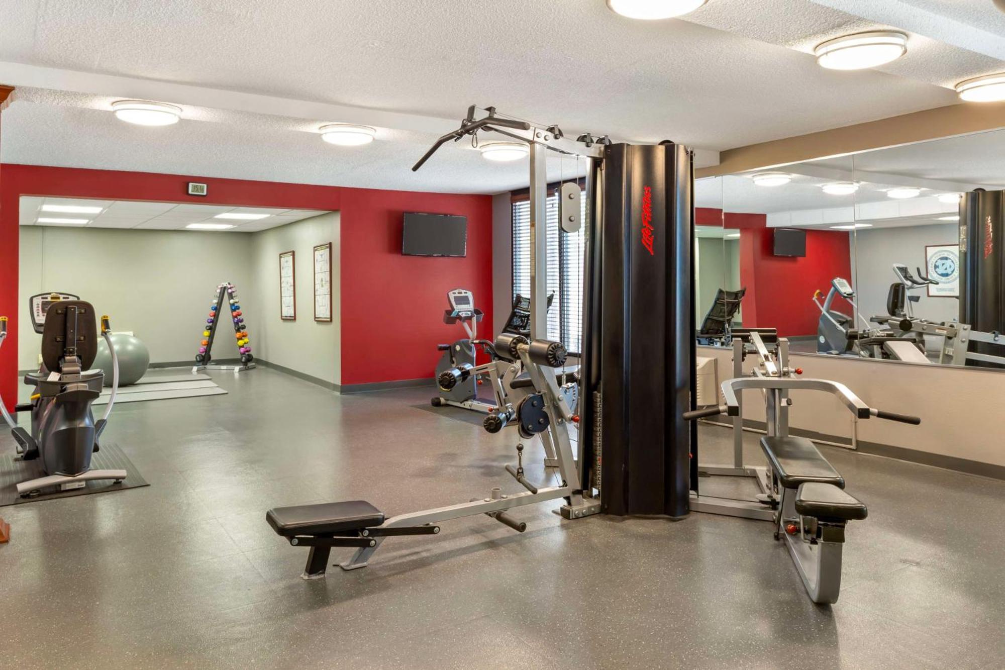 Best Western Plus Burlington Exterior photo