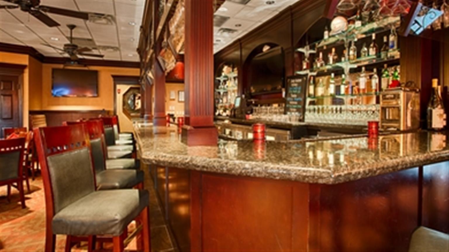 Best Western Plus Burlington Exterior photo